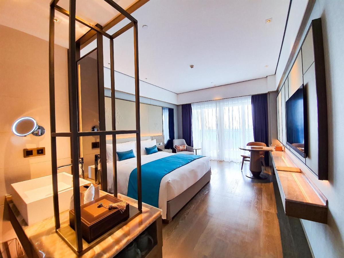 Howard Johnson Plaza By Wyndham Blue Bay Sihanoukville Eksteriør bilde