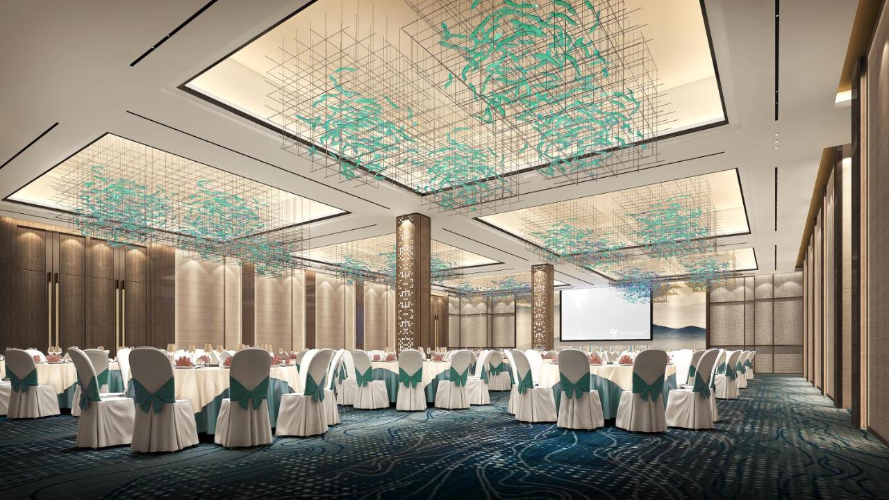 Howard Johnson Plaza By Wyndham Blue Bay Sihanoukville Eksteriør bilde